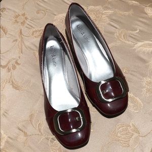 Burgundy patent pumps. Size 7.